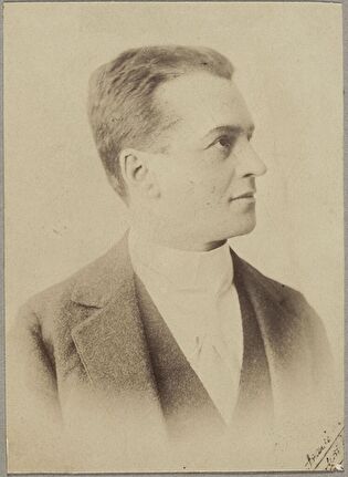Portrait of Adolf Walewski (1852-1911), actor, director (bust, profile view)